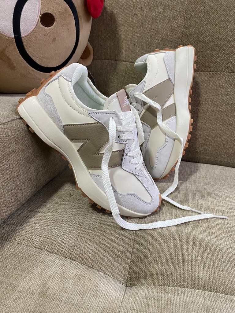 New Balance 327 Beige Cafe