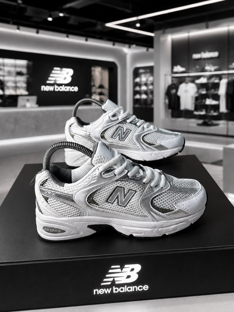 New Balance 530 Blanco Dorado