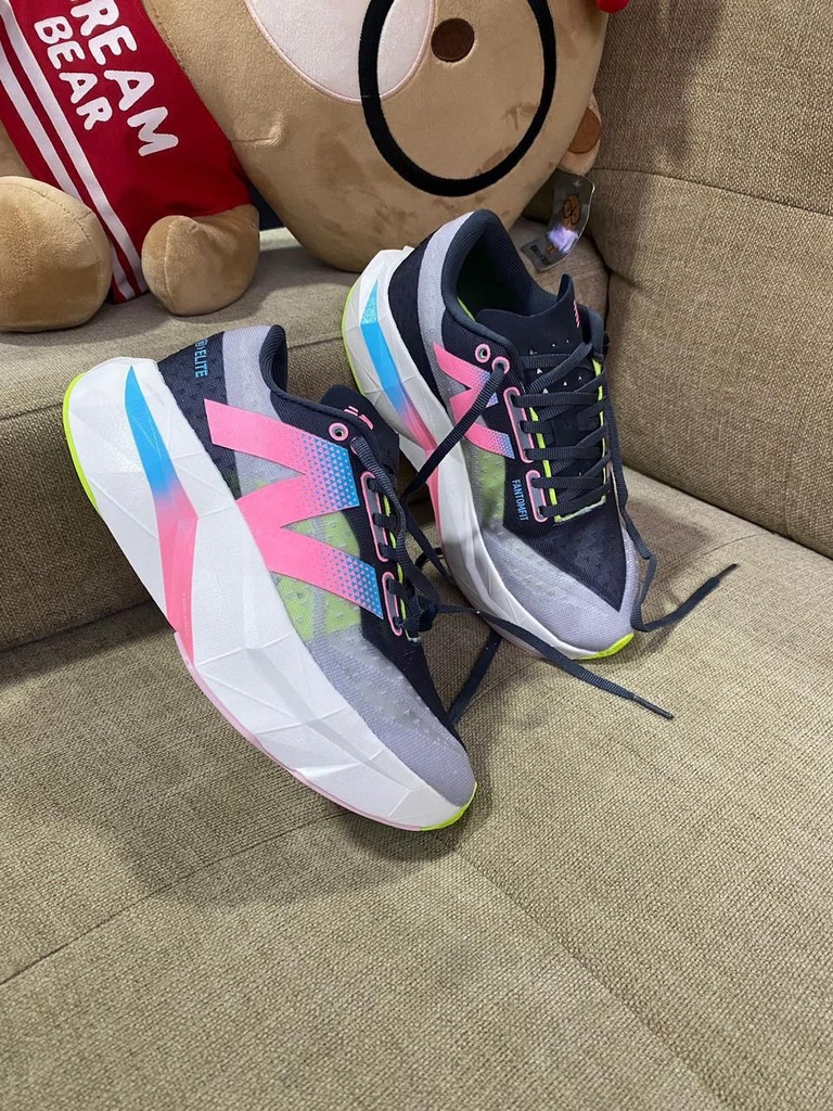 New Balance Elite Gris Rosado NB95