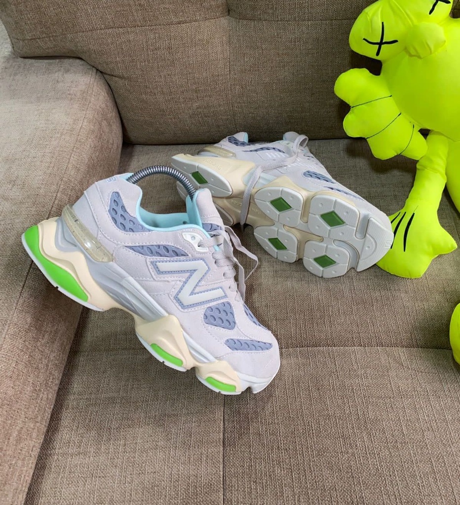 New Balance 9060 Gris Verde NB68