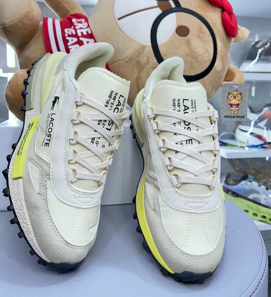 Lacoste Beige LE53