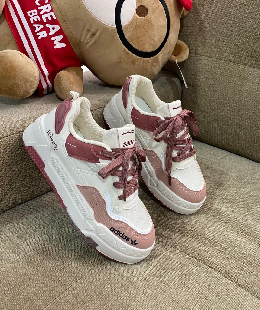 Adidas Huaweishi Beige Rosado AD375