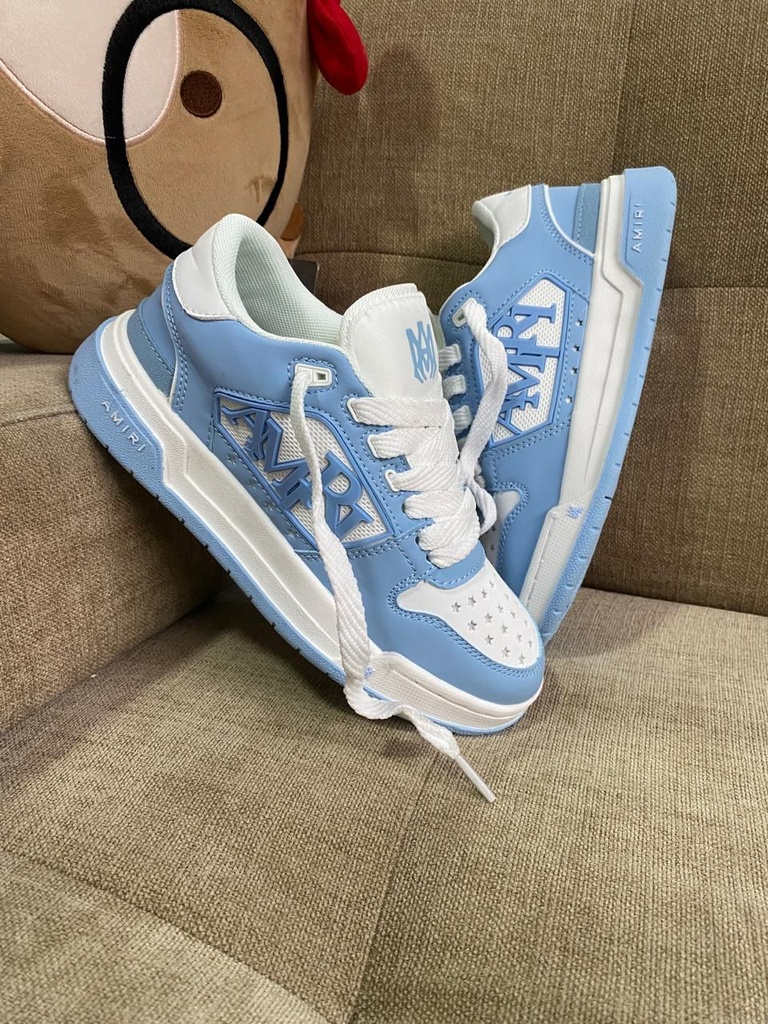 Amiri Letras Azul Cielo AM11