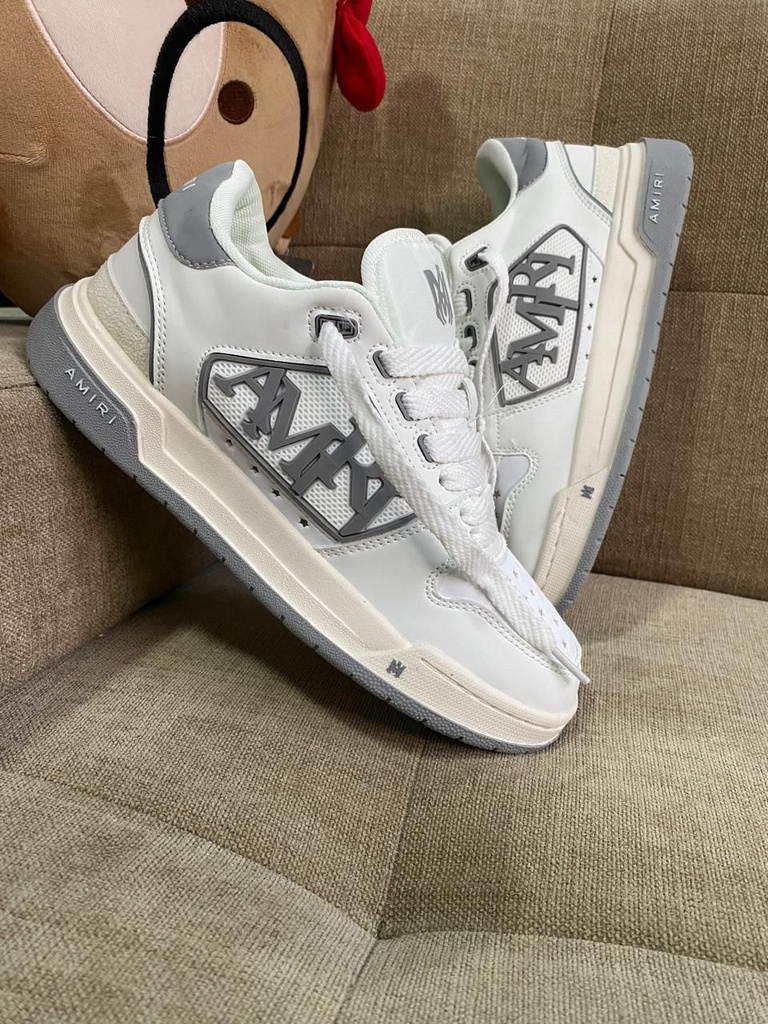 Amiri Letras Blanco Gris AM17