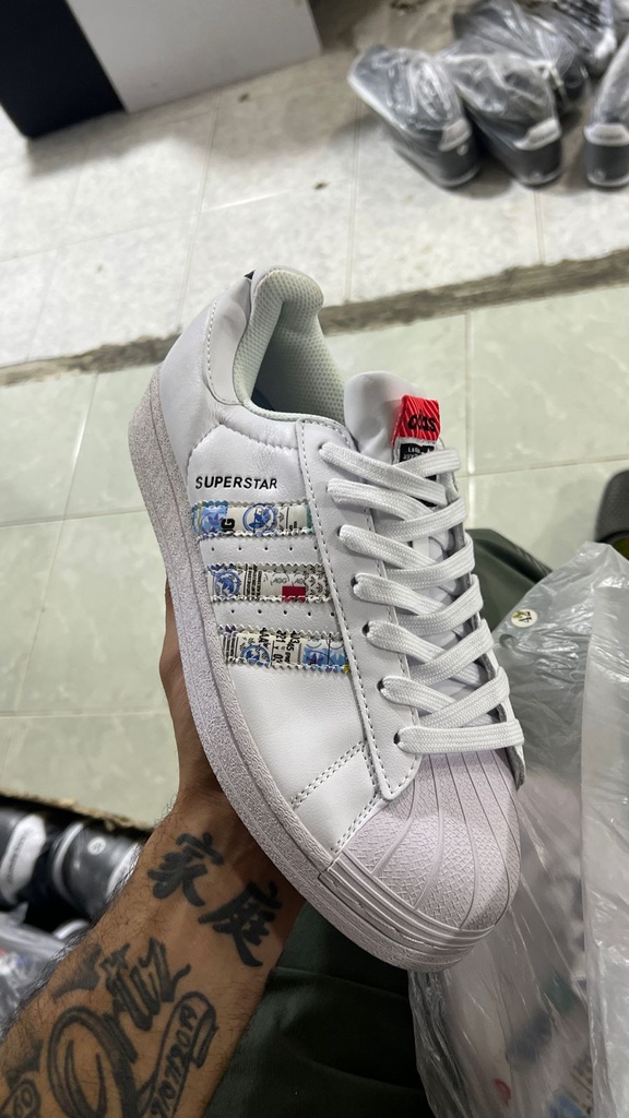 Adidas Superstar Blanco Diseño AD239