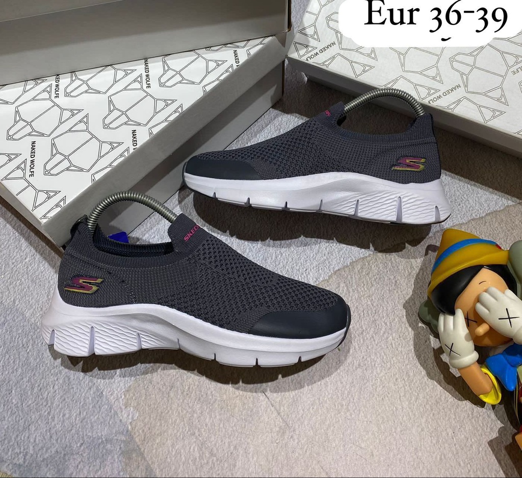 Skechers Gris Suela Alta SK14