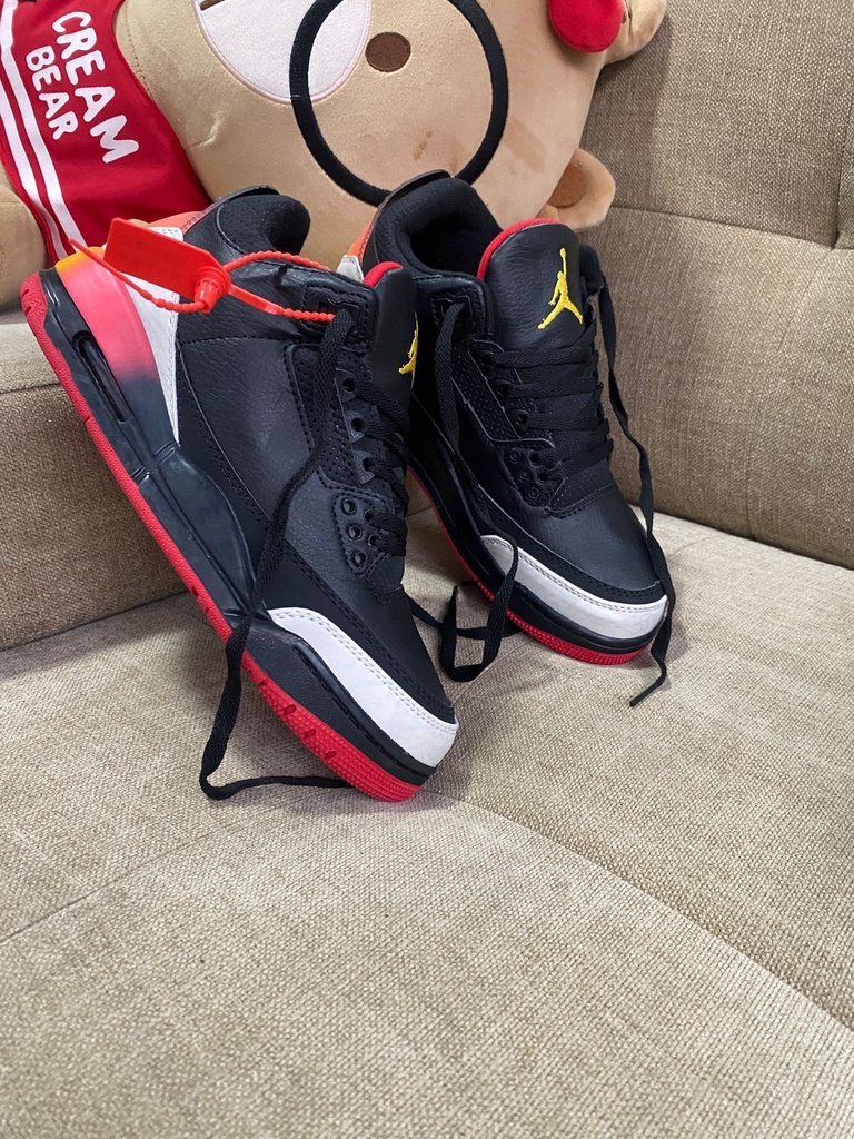 Jordan Retro 3 Balvin Negro Naranja JD220