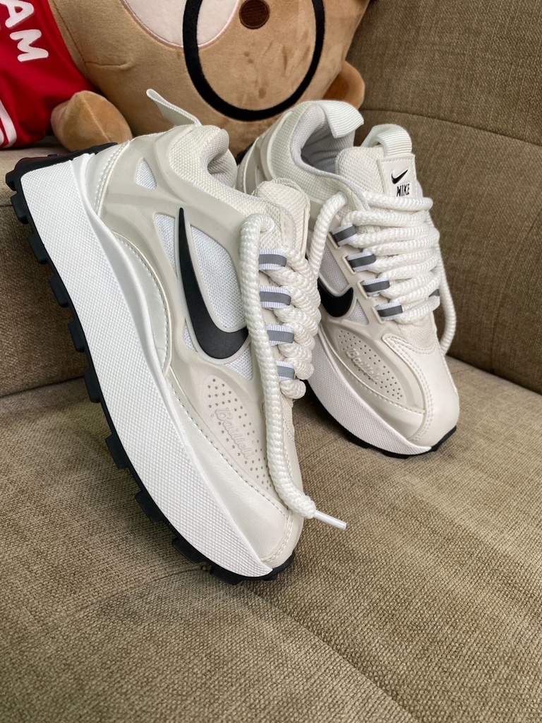 Nike Bailleli NA Blanco Negro NK800