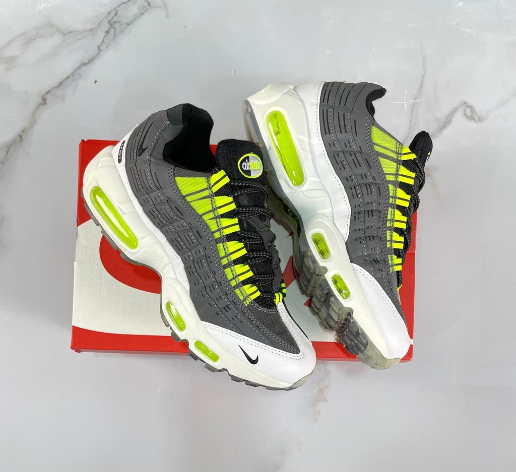 Nike 7 Camaras Gris Blanco Verde NK402