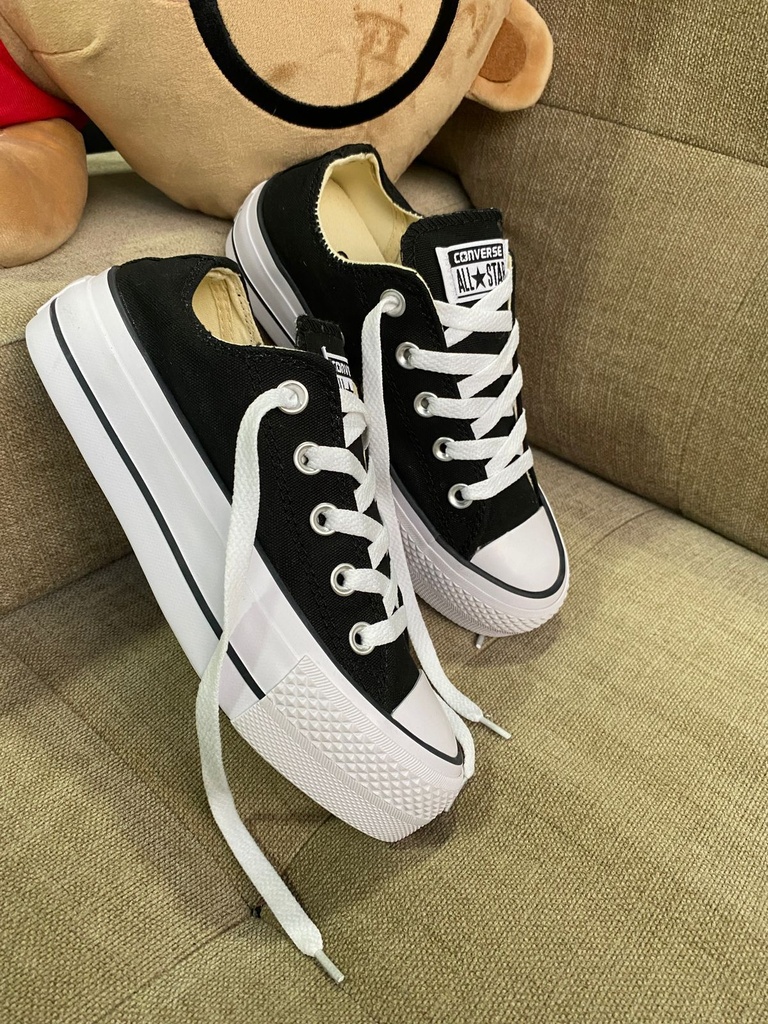 Converse Plataforma Bajito Negro CV4