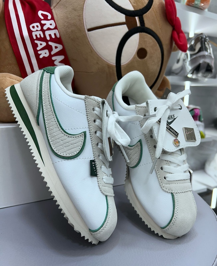 Nike Cortez Gris Linea Verde