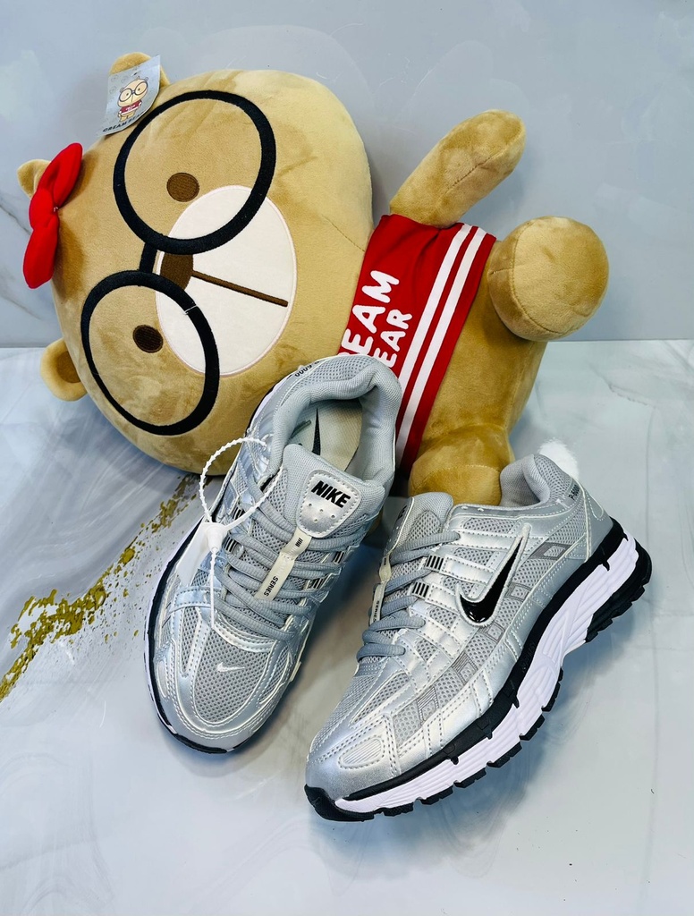 Nike P6000 Gris Blanca Chulo Negro 