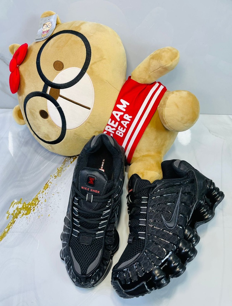 Nike Shox Gusano Toda Negra