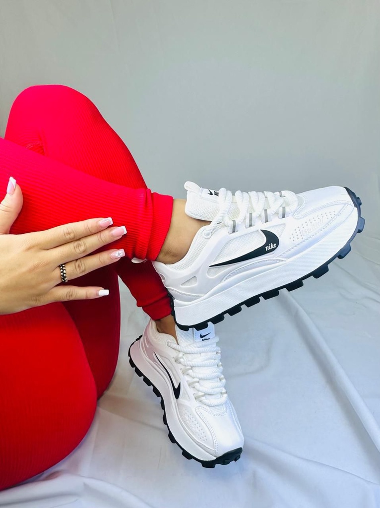 Nike Bailleli Blanco-Negro Diseño (#2)