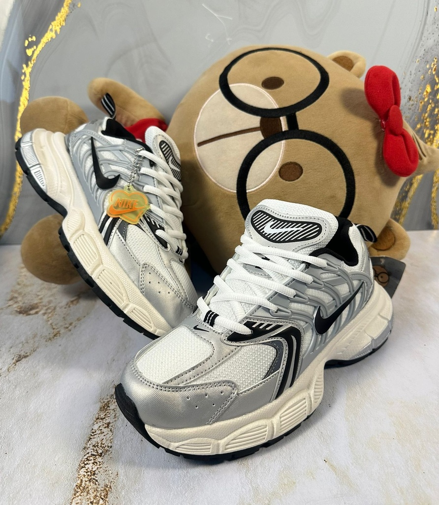 Nike Skate Gris-Suela Beige