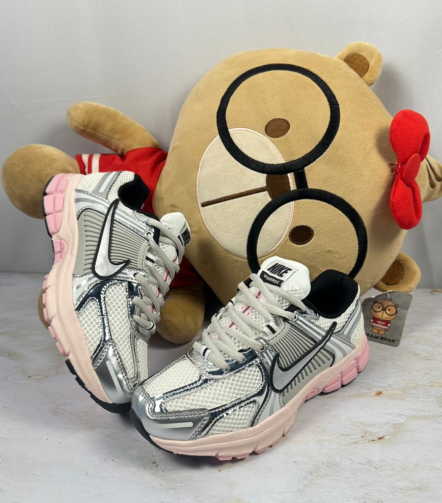 Nike Vomero Plateado Rosado