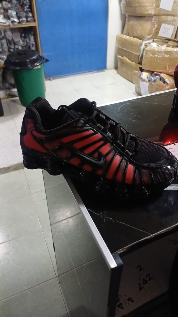 Nike Shox Gusano Camaleon Rojo