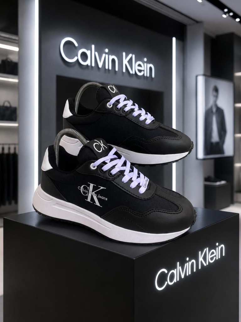 Calvin Klein Negra Blanca nacho