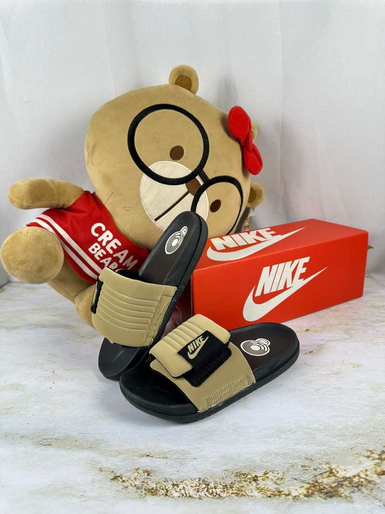 Chancla Nike Negro-Beige