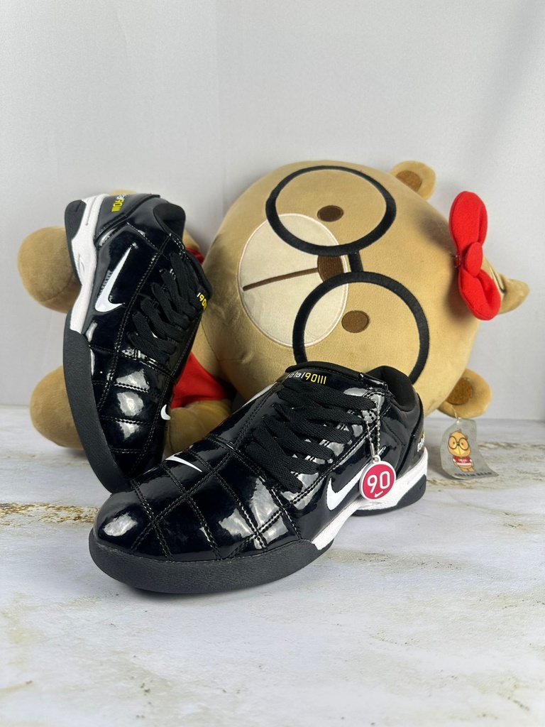 Guayo total 90 LETRA AMARILLA CHAROL