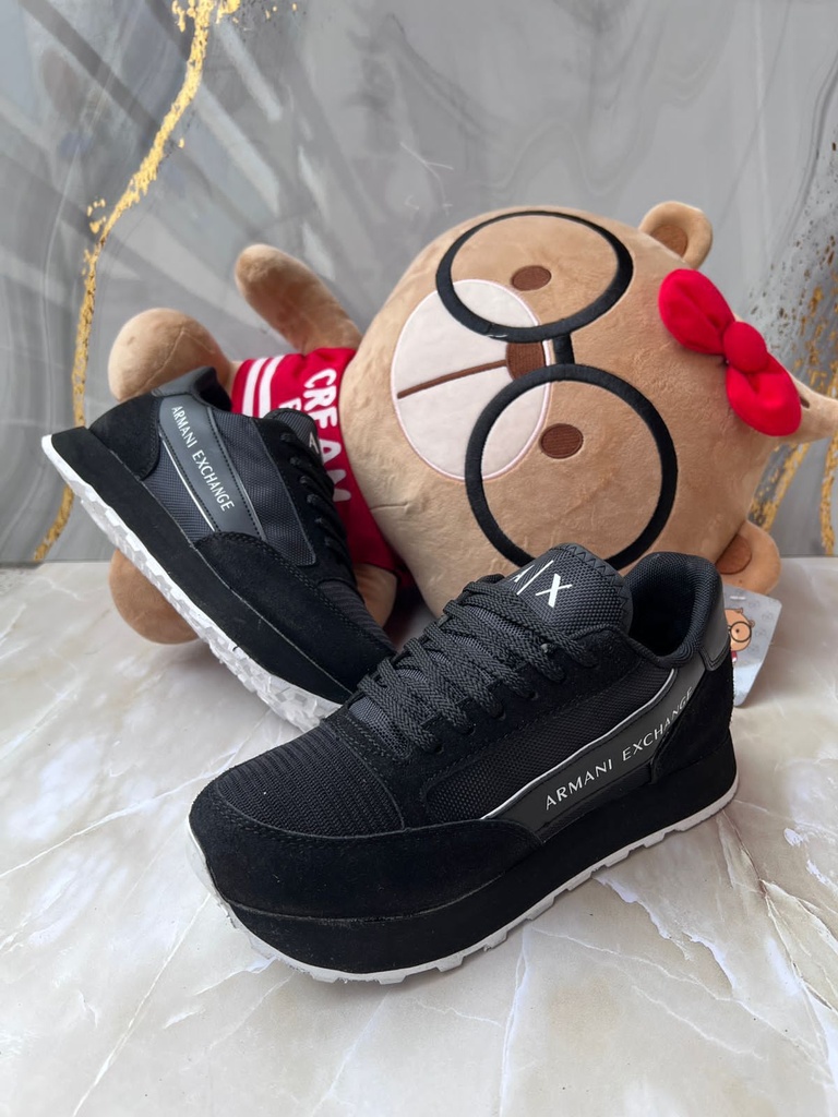 Armani Exchange Negra Suela Blanca