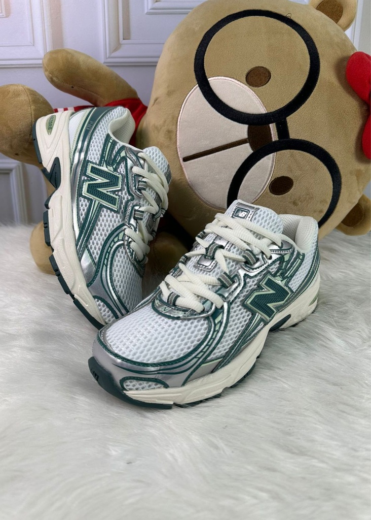 New Balance 740 Beige Verde