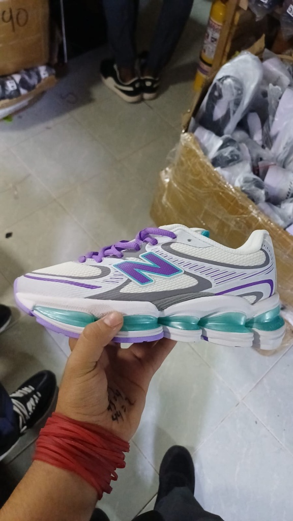 New Balance 2000 Blanca Morada