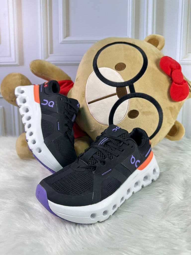 OnCloud Negro Morado