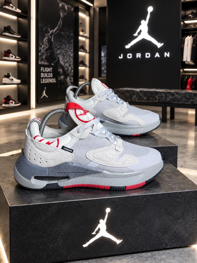 Jordan Cadence Gris Rojo