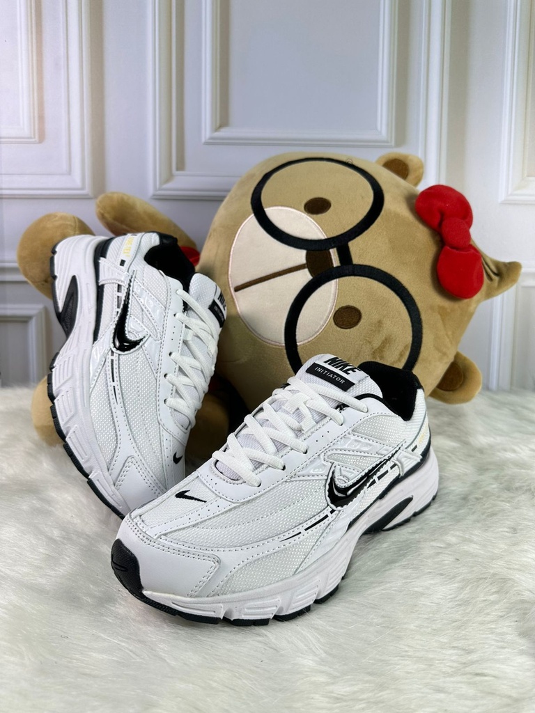 Nike Iniator Blanco-Chulo Negro Gore-tex