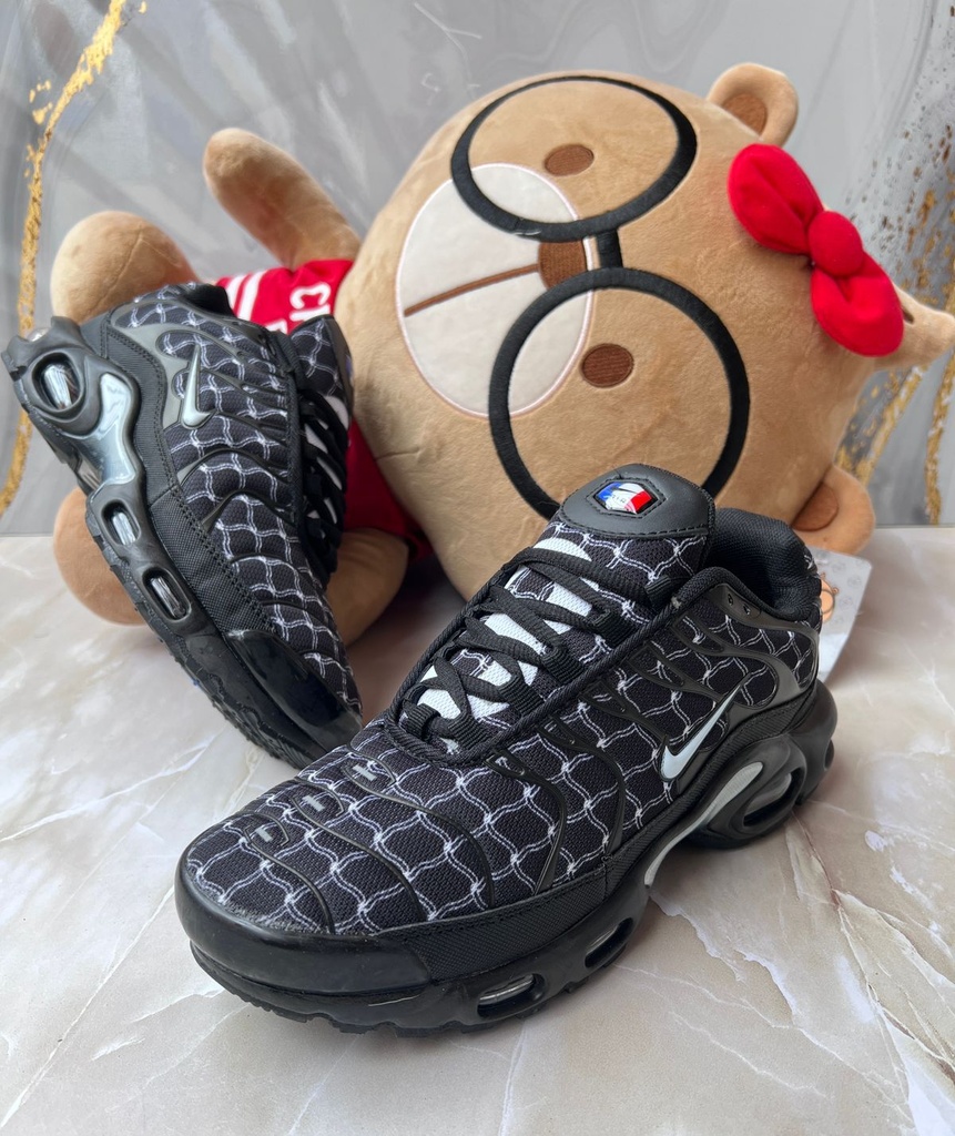 Nike Tn Negro Malla Suela Azul