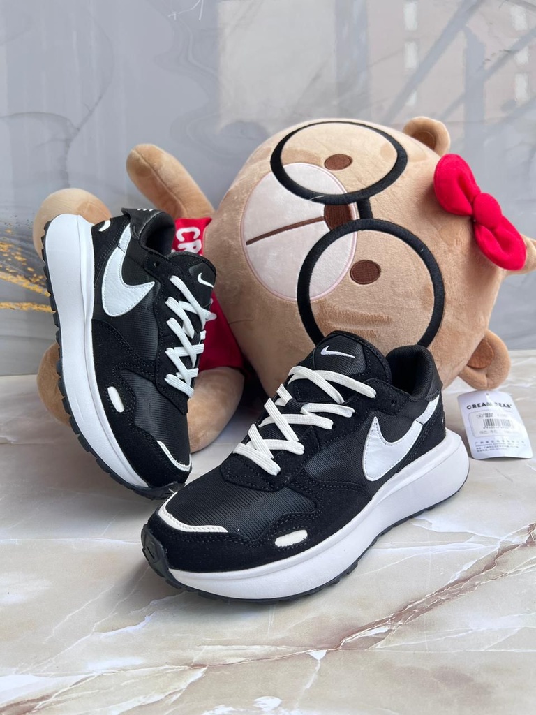 Nike Wafle Negro Chulo Blanco