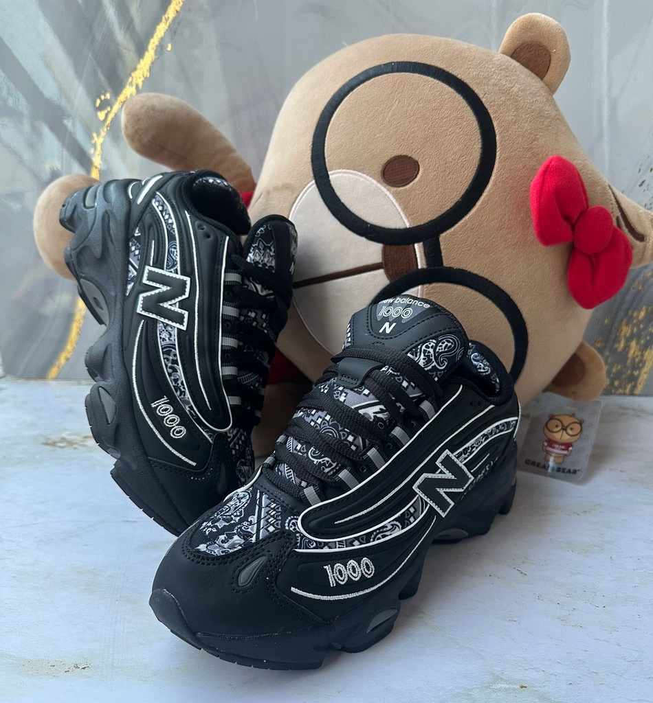 New Balance 1000 Negra Diseño