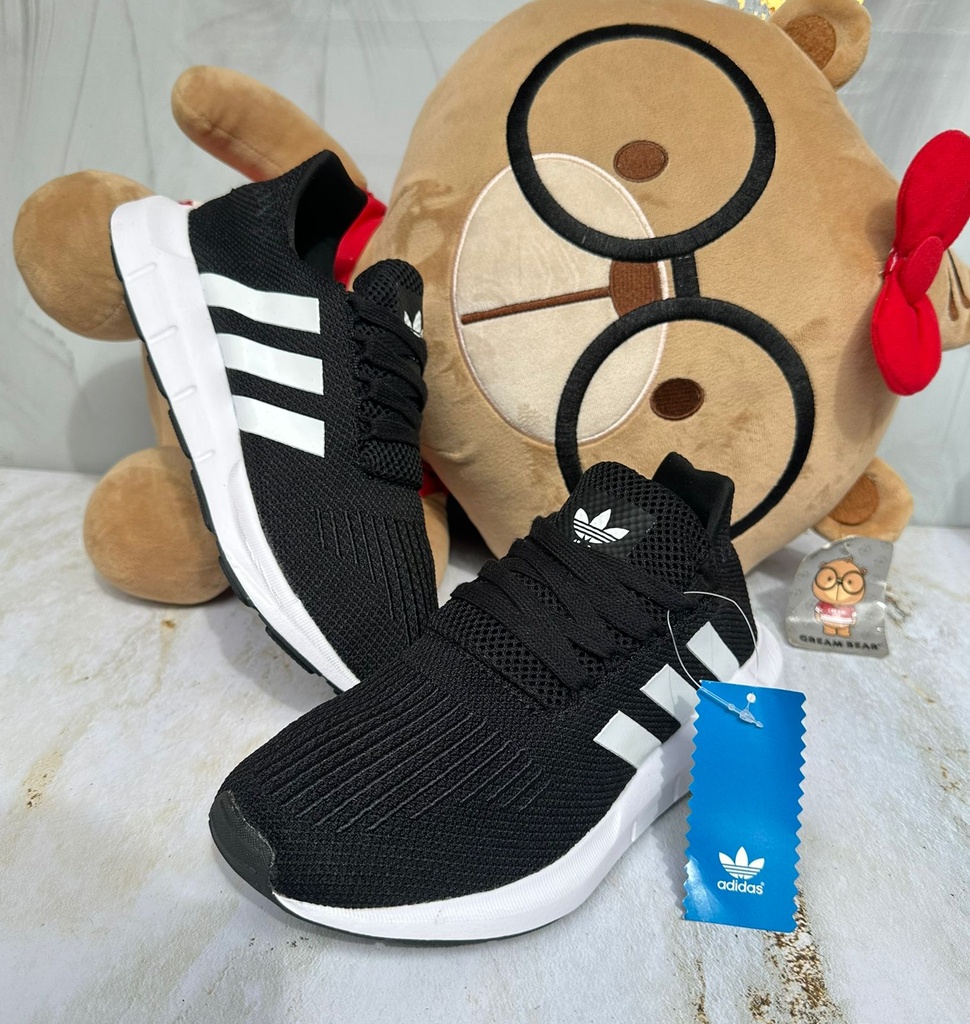 adidas swift Negro Blanco