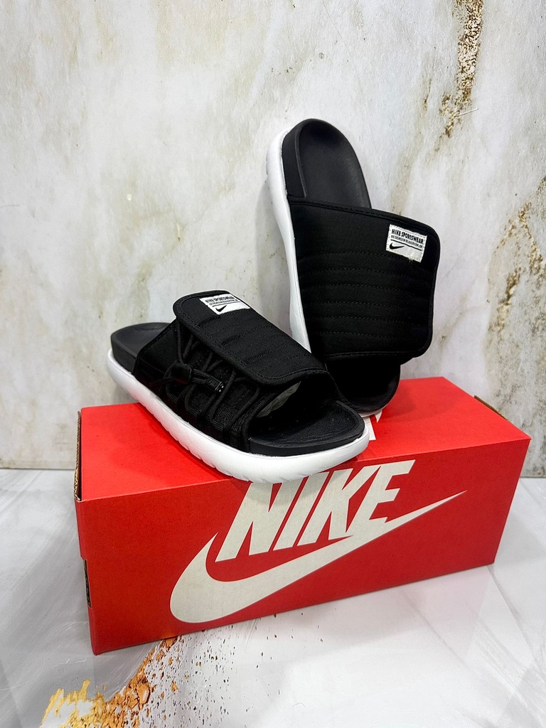 Chancla Nike Azuna Negro Blanco 
