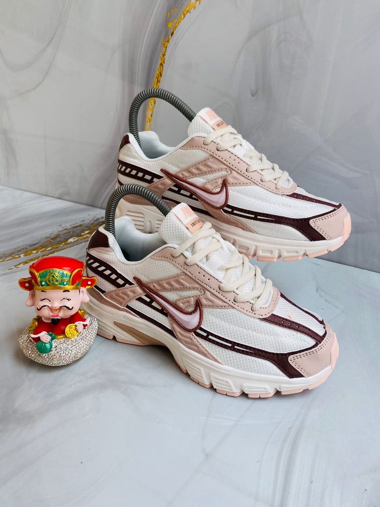 Nike Iniator Blanco Rosado
