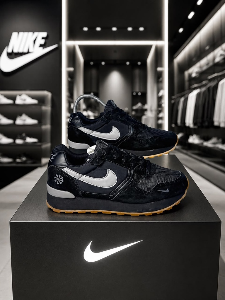 Nike Internacional II Negro Chulo Gris