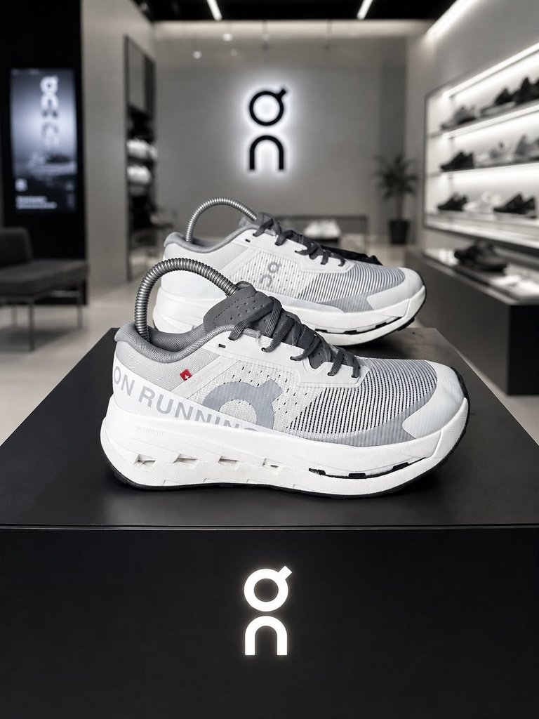 On Cloudultra 3 Gris Blanco