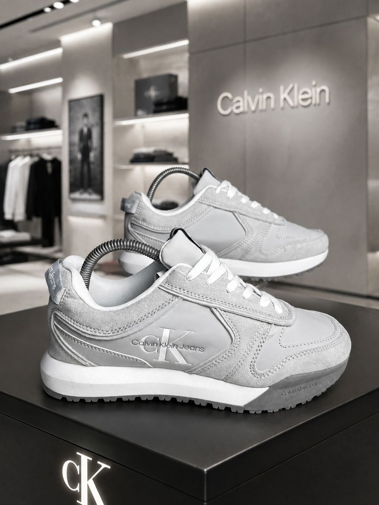 Calvin Klein Toothy Gris