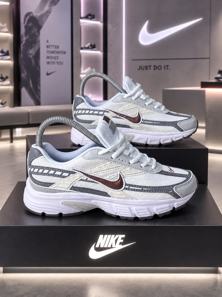 Nike Iniator Beige Gris Oscuro