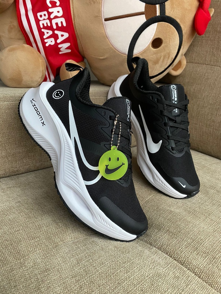 Nike Zoom Carita Negro Blanco NK622