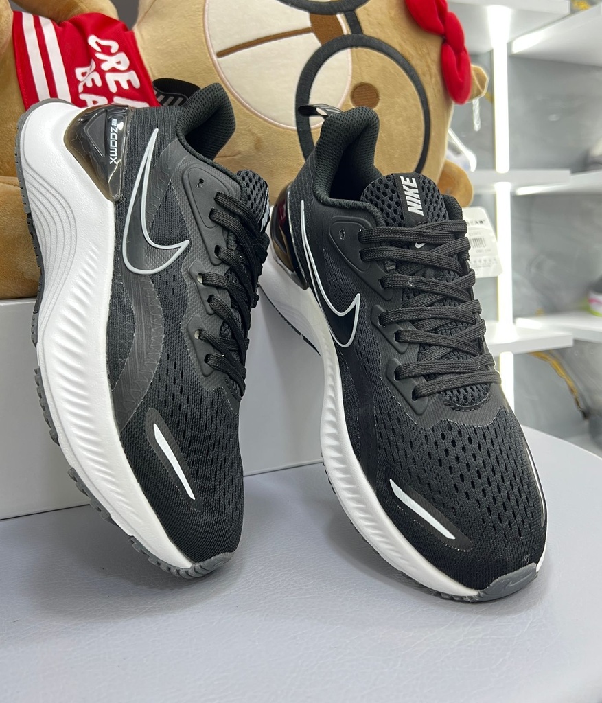 Nike Zoom Negro Chulo Gris NK760