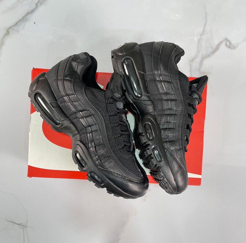 Nike 7 Camaras Negro Todo NK377