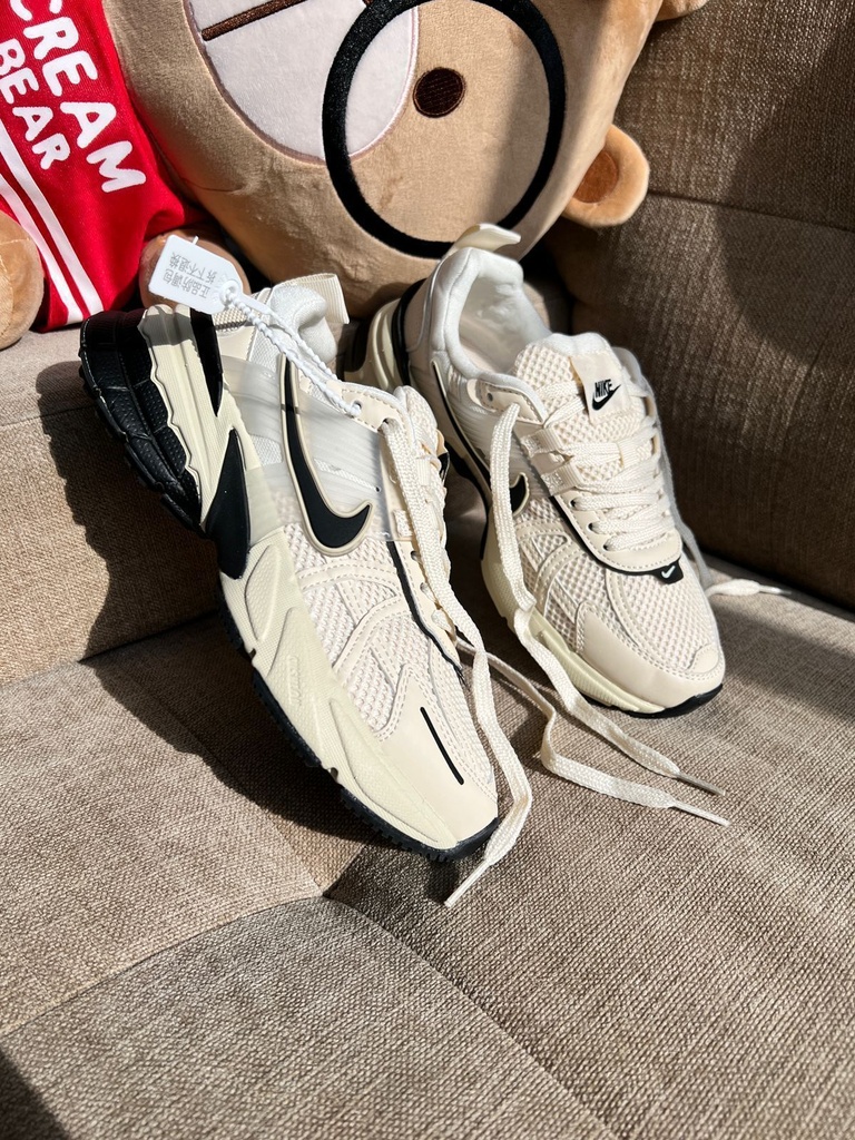 Nike Cushlom Beige Negro NK730