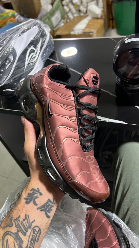 Nike Air Tn Vinotinto Metal NK455