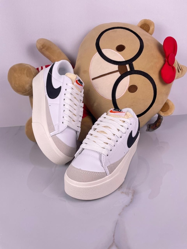 Nike Blazer Plataforma Blanco Negro NK449