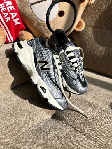 New Balance 1000 Gris Beige NB114