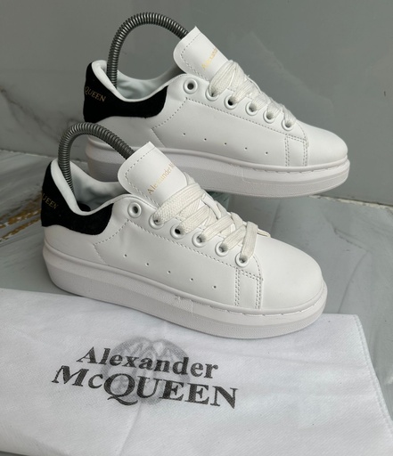 Alexander Mcqueen Blanca Negra MQ5