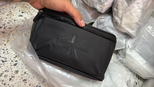 Canguro Calvin Klein (CK1905-A)
