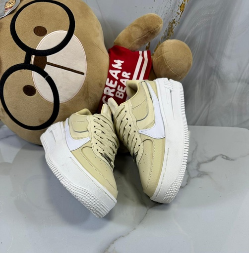 Nike AF1 Plataforma Beige Blanco NK354